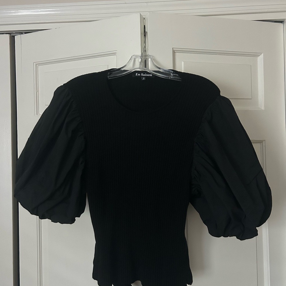 En Saison Elegant Black Puff Sleeve Blouse
